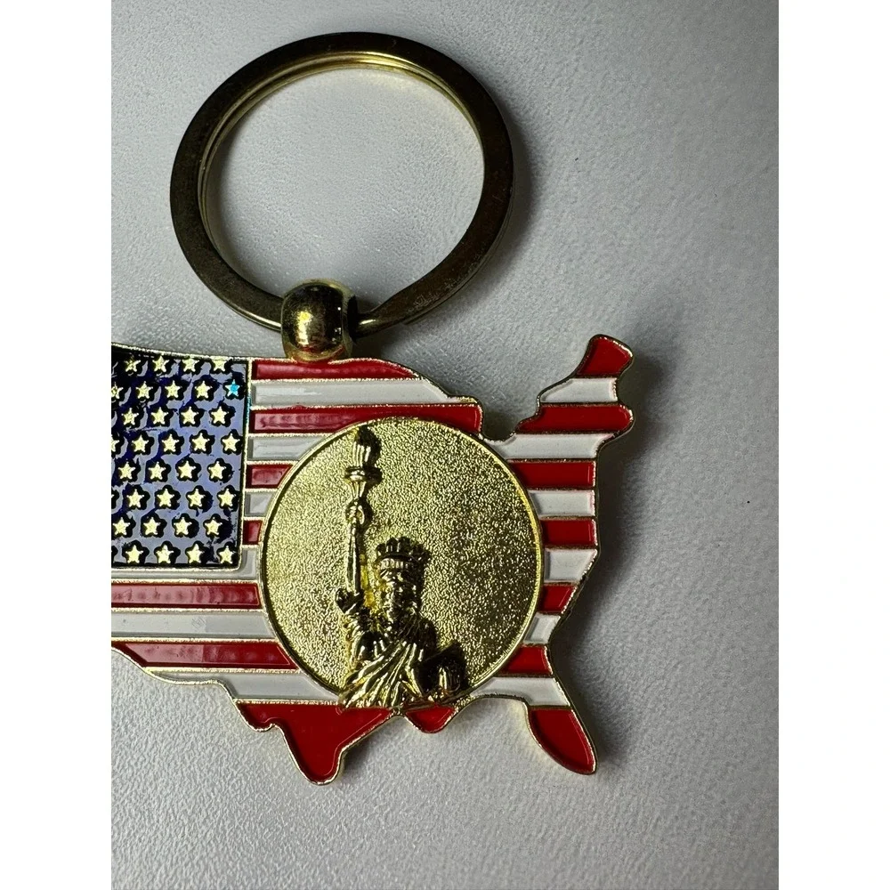 USA United States Map Flag Statue of Liberty Keychain Souvenir‎ Gold Tone